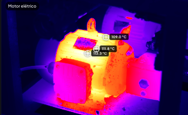 Termograma de motor elétrico com ponto quente identificado